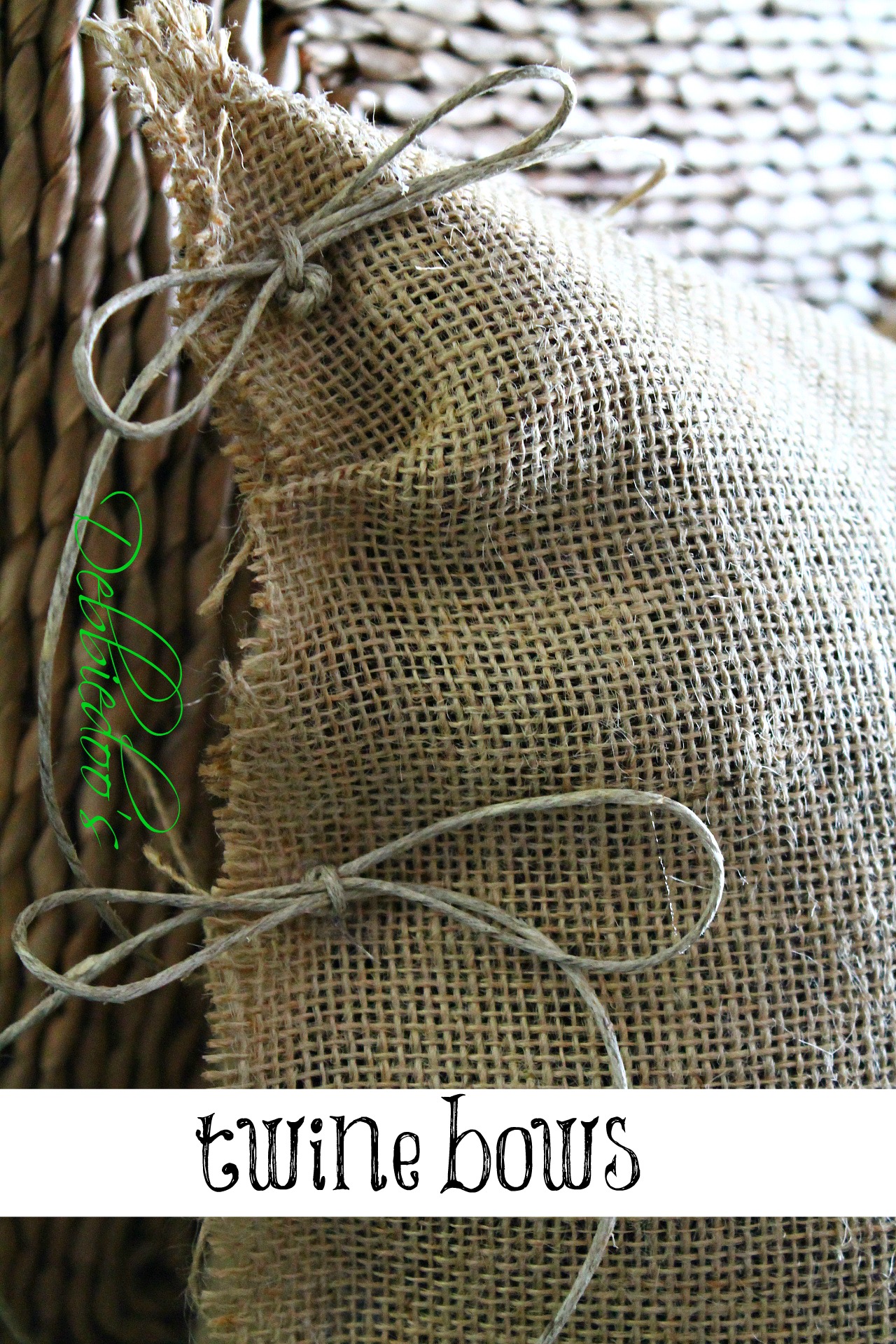 Diy no sew burlap pillow stenciled with fabric markers Debbiedoos