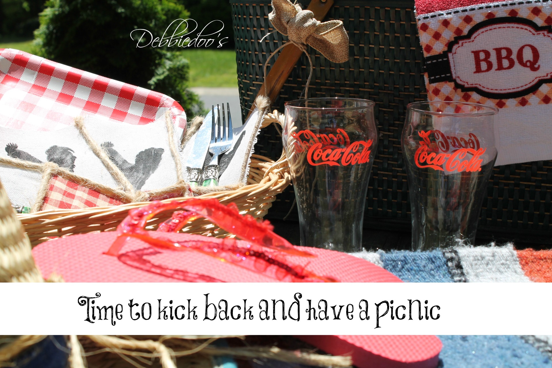Repurposed vintage picnic basket Debbiedoos