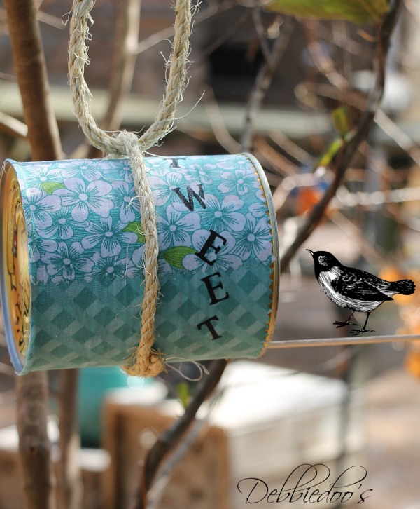 How To Make Your Own Bird Feeder Debbiedoos