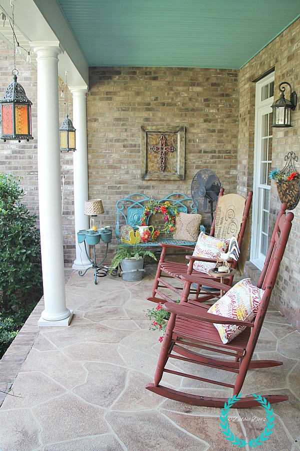 Whimsical Southern style porch Debbiedoos
