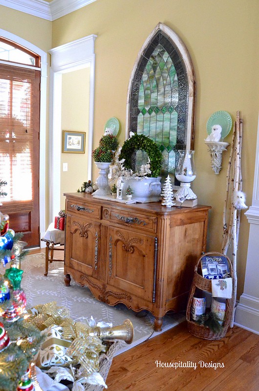 Christmas home tours - Debbiedoos