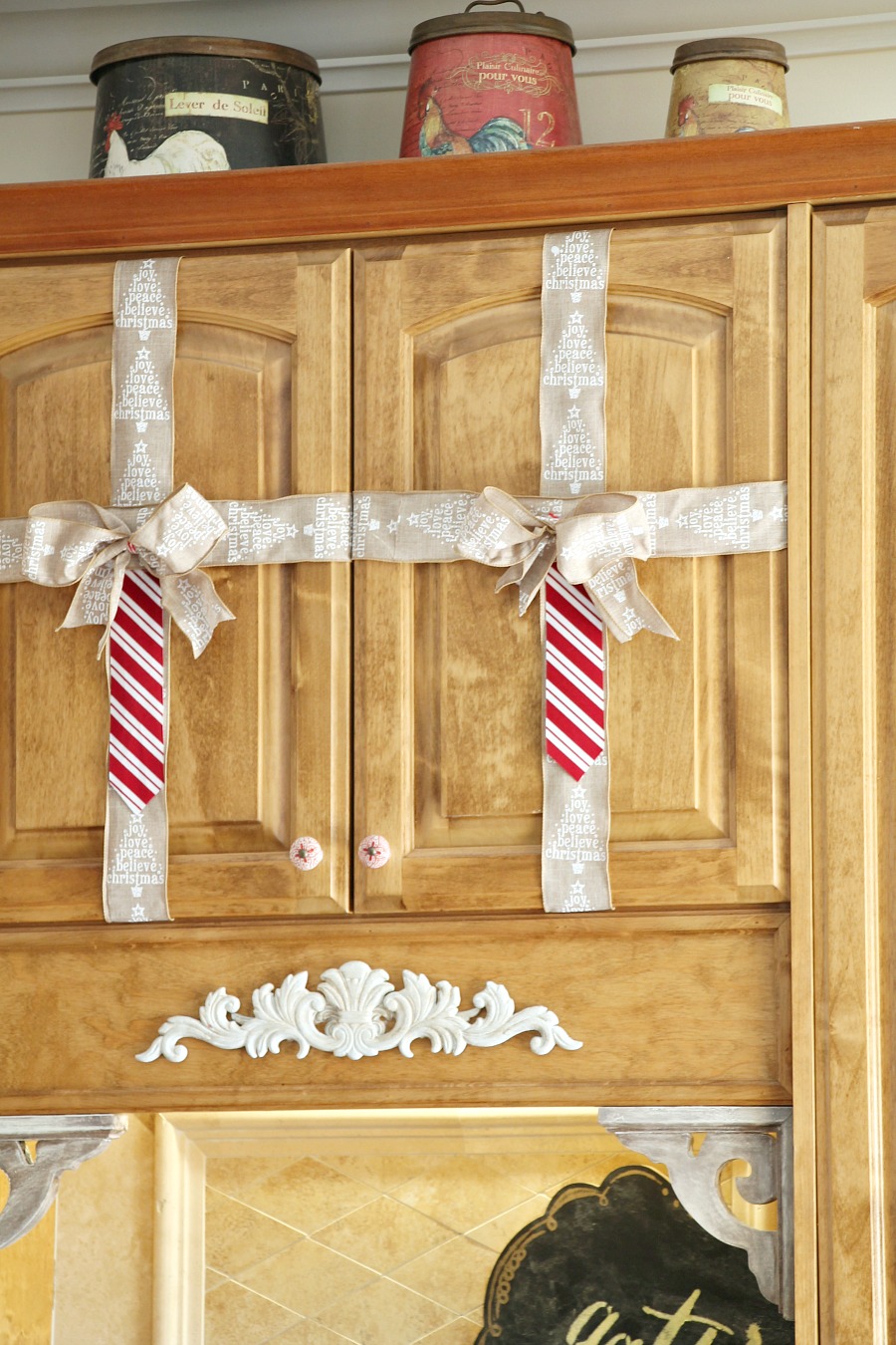 Simple Christmas Decorating Ideas In The Kitchen Debbiedoos