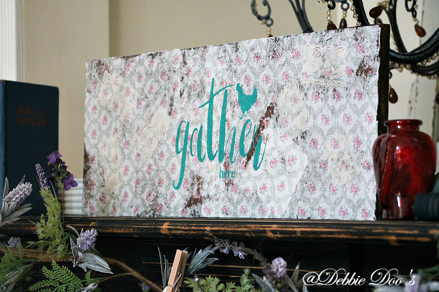 How to mod podge on wood with napkins