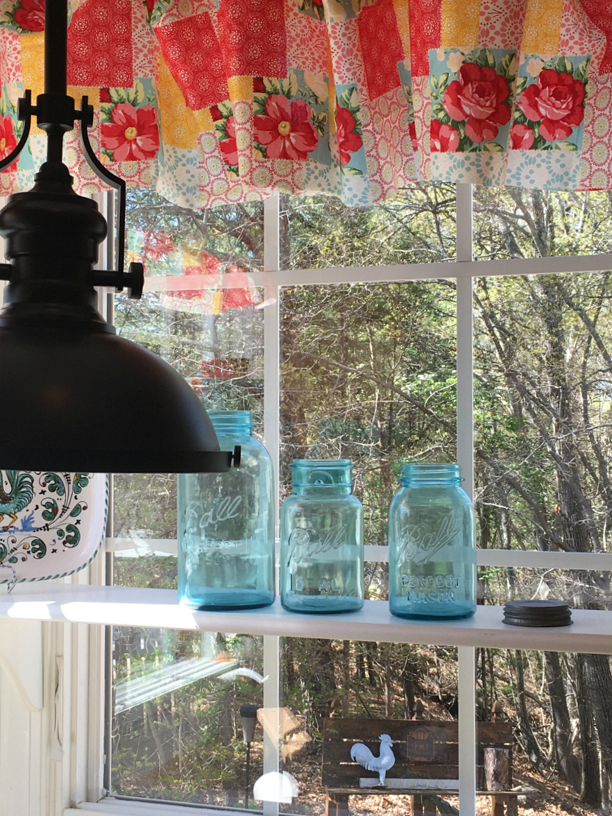 Small Kitchen Remodel With A 2 200 Budget Debbiedoos