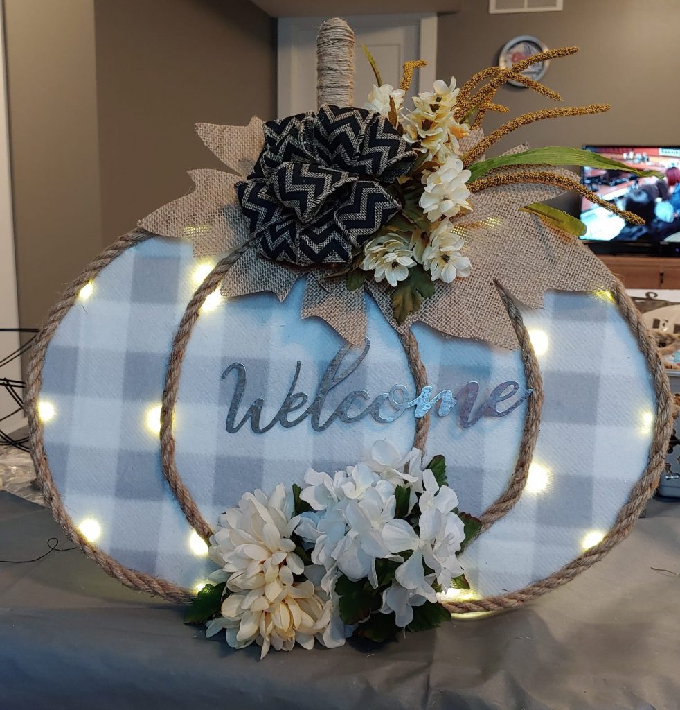 Dollar tree DIY splatter screen wreath