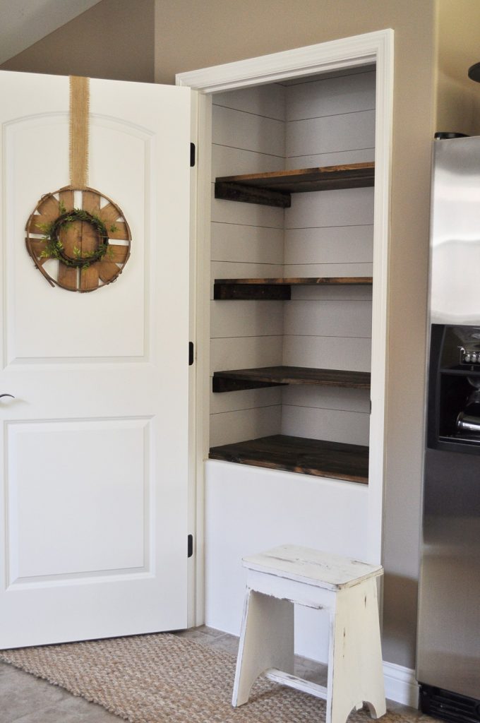 DIY Farmhouse Pantry shelves