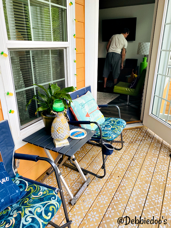 how to stencil a wooden deck